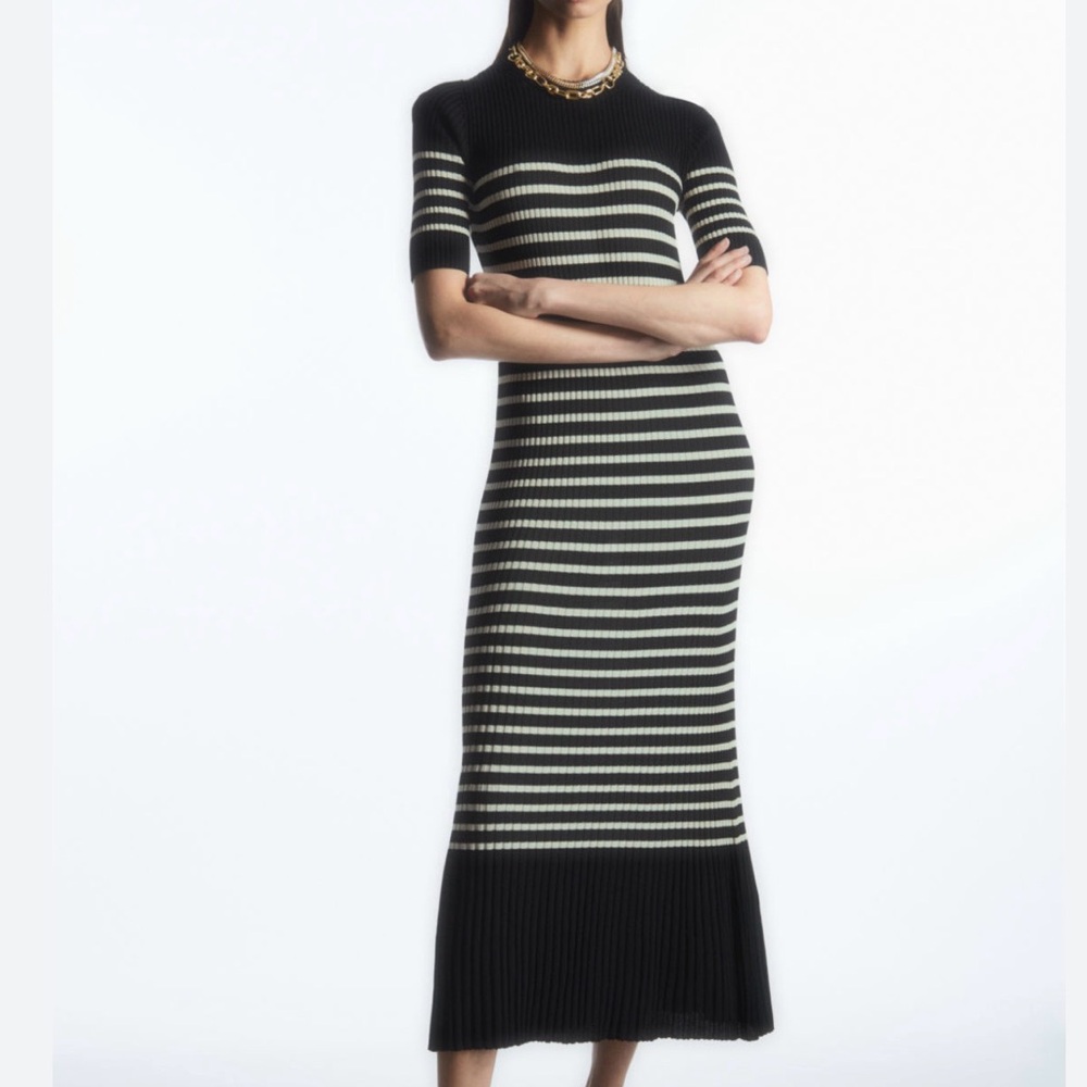 COS Black and Cream‎ Ribbed Knit Dress S